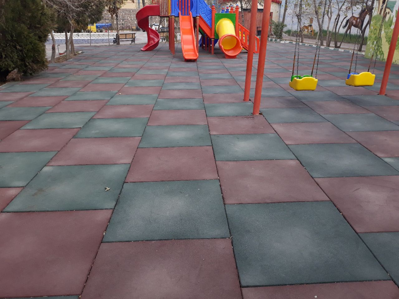کفپوش گرانولی زمین بازی