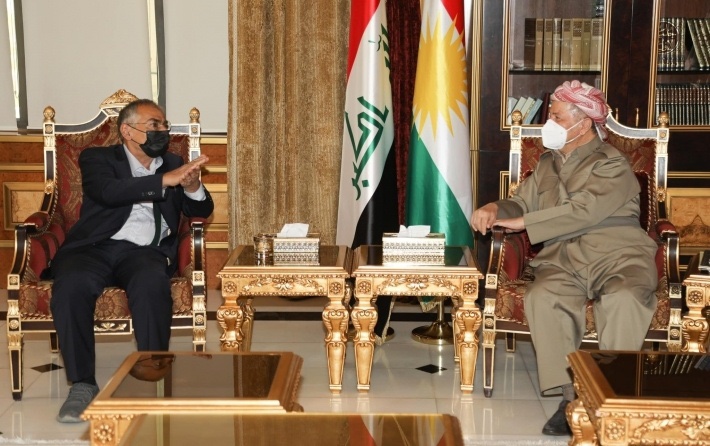 https://akharinnews.com/images/1401/07/16/Fe0jFfVXoA0qsbC.jpg