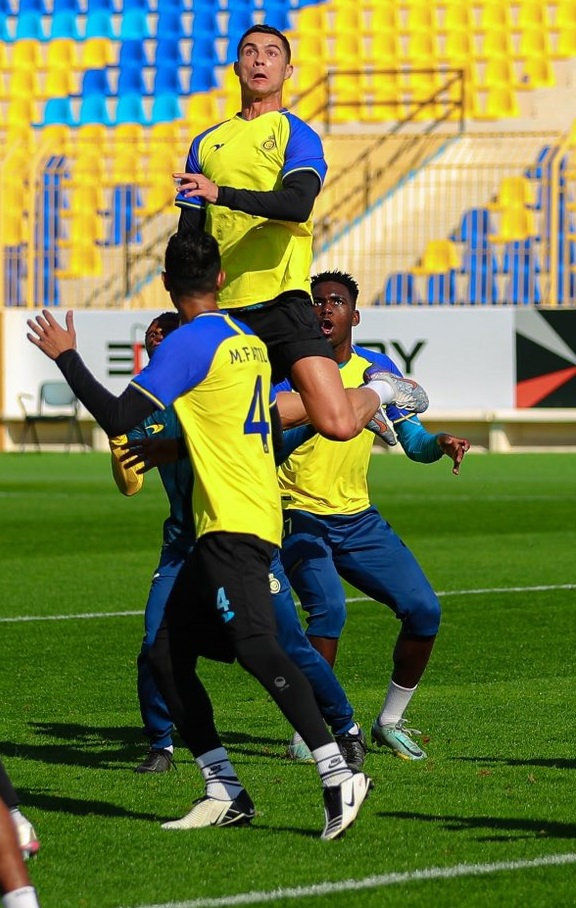 https://akharinnews.com/images/1401/10/20/fmh1aksxgaaejzt.jpg