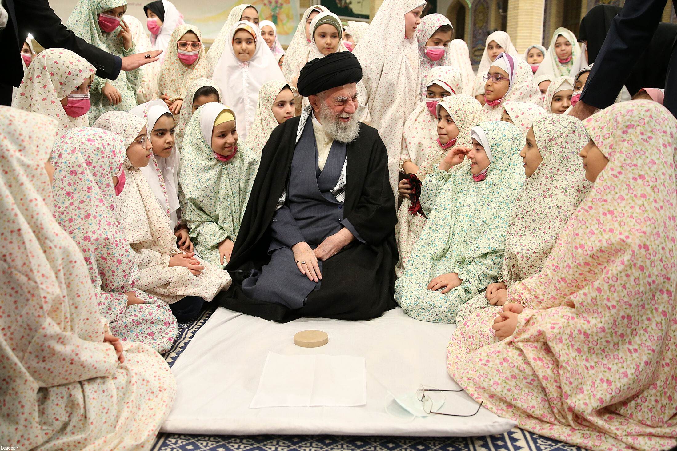 https://akharinnews.com/images/1401/11/03/74121_364.jpg