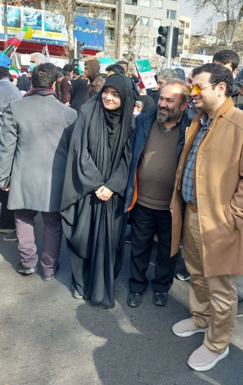 تیپ رائفی‌پور در راهپیمایی مراسم ۲۲ بهمن ماه