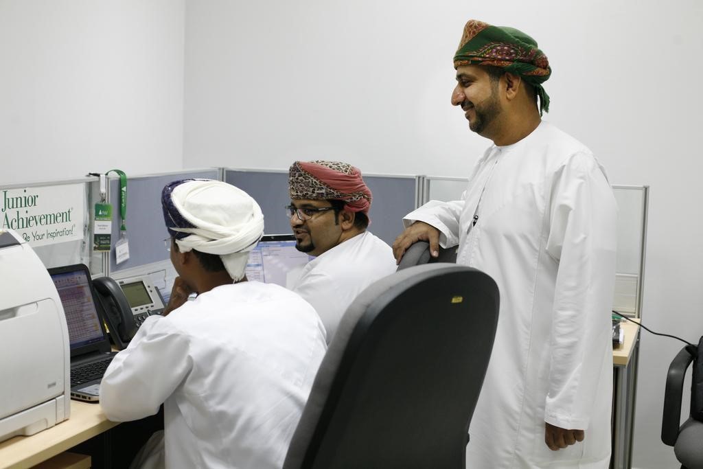 https://akharinnews.com/images/1401/11/08/a3.jpg