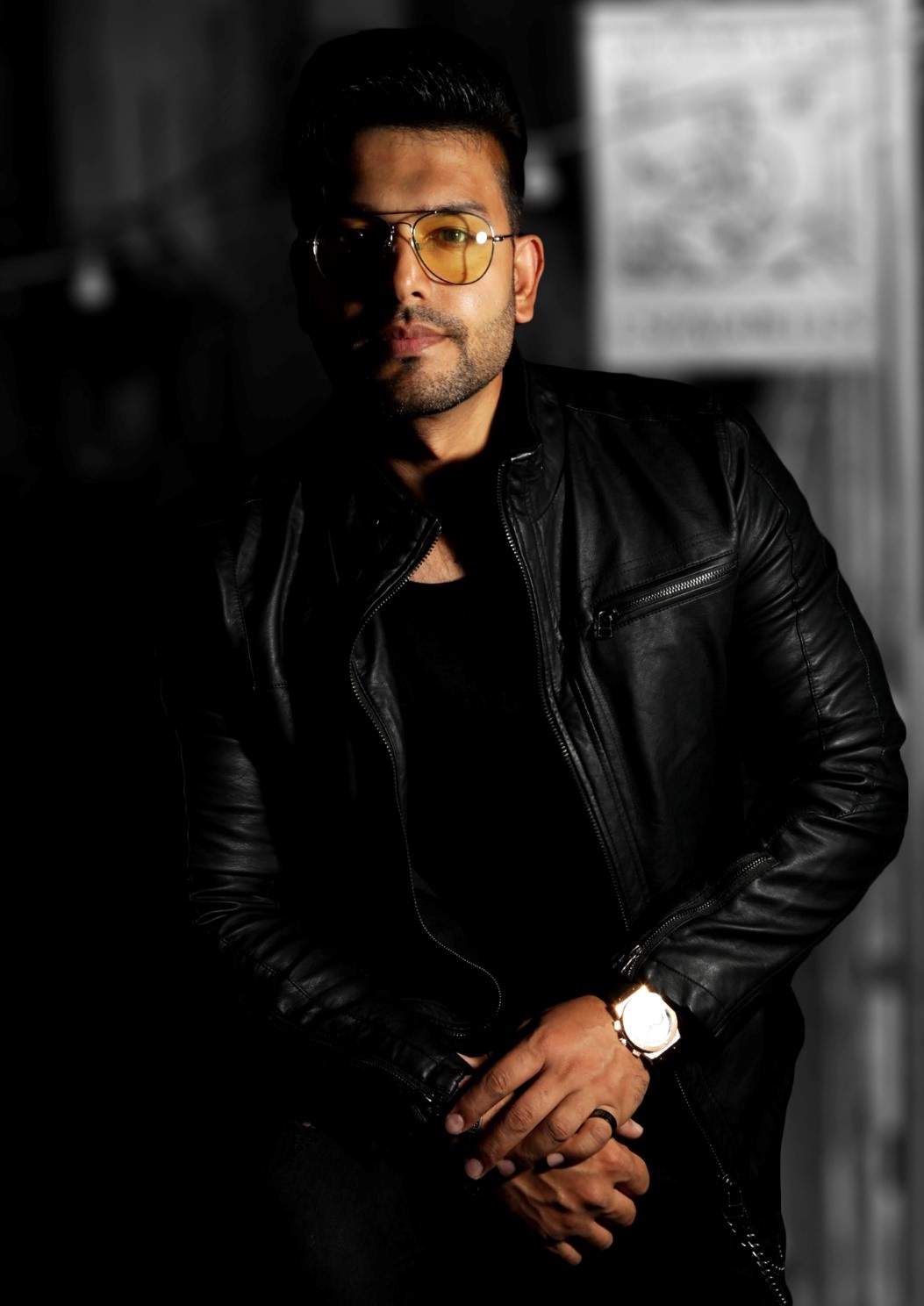 https://akharinnews.com/images/1401/11/08/d4.jpg
