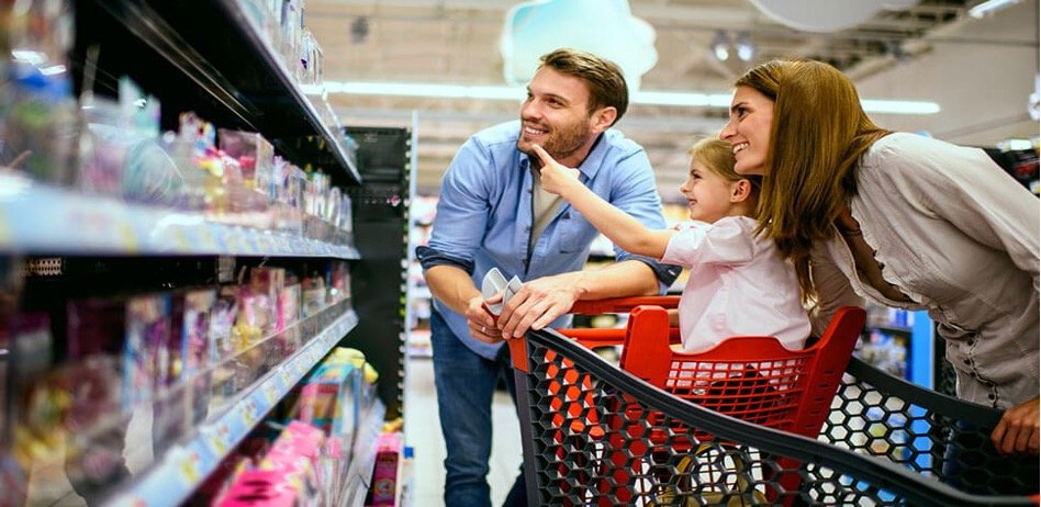 با خرید وسیله‌های بازی می‌توان خلاقیت کودک را افزایش داد.