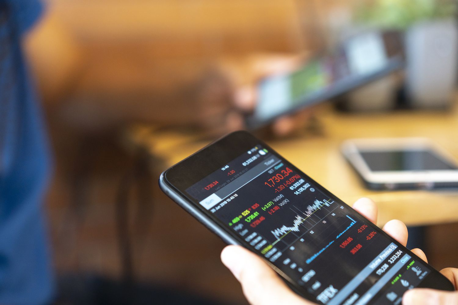 راهنمای جامع بروکر لایت فایننس (LiteFinance) برای معامله‌گران ایرانی: از انتخاب حساب تا مدیریت کد معرف