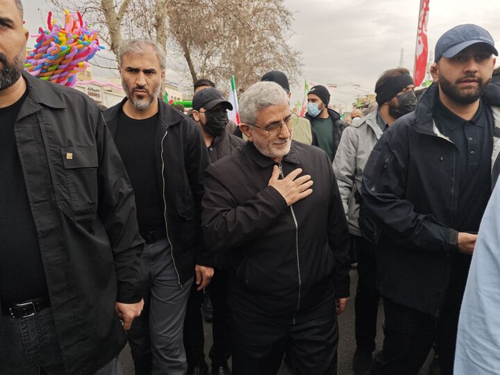 سردار قاآنی در راهپیمایی ۲۲ بهمن