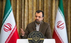 خاندوزی: نان گران نمی&zwnj;شود/ عرضه مسکن و خودرو در بورس