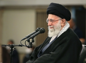 رهبر انقلاب اسلامی: نقشه جامع دشمن شکست خورد؛ چون محاسبات آنها غلط و اراده جمهوری اسلامی قوی&zwnj;تر بود/&nbsp;به&zwnj;عنوان یک ناظر، در دل خود به مهندسی خوب دشمن &laquo;آفرین&raquo; گفتم/ مراقب باشیم، غفلت نکنیم و از میدان عقب نرویم، باید قوی شد و دشمن را مأیوس کرد