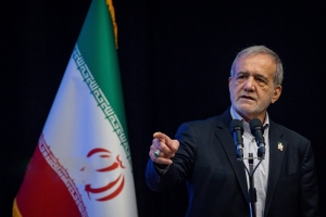 حمله سازمان&zwnj;یافته رسانه&zwnj;های زنجیره&zwnj;ای و چرخش ناگهانی حامیان دیروز دولت چهاردهم/ وقتی رئیس&zwnj;جمهور زیر بار نسخه تحمیلی مذاکره و باج&zwnj;دهی نرفت/ زاویه&zwnj;دارها عبور از پزشکیان را کلید زدند!
