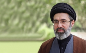 رهبر معظم انقلاب در پاسخ به نامه اعلام بیعت رزمندگان شجاع حزب&zwnj;الله لبنان مطرح کردند: جهاد و مقاومت؛ تنها راه مقابله با آمریکا و رژیم صهیونیستی/ دفاع از مجاهدان مظلوم و مقتدر حزب الله لبنان؛ سیاست راهبردی جمهوری اسلامی ایران
