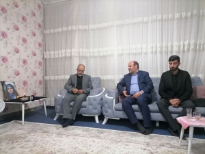 پدر مرحوم فاطمه رضایی: فوت دخترم هیچ ارتباطی با مسمومیت دانش&zwnj;آموزان قمی ندارد