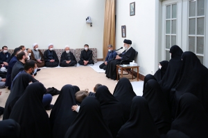 رهبر انقلاب اسلامی در دیدار خانواده آیت&zwnj;الله مصباح یزدی