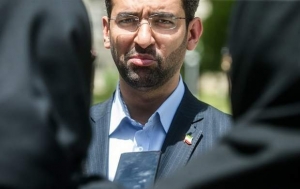 آذری جهرمی احضار و با قرار التزام آزاد شد