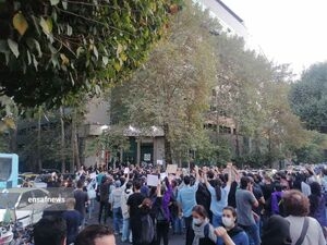دهه هشتادی&zwnj;ها از اغتشاش در خیابان چه می&zwnj;خواهند؟