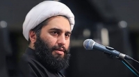 حامد کاشانی ادب مناظره را از چه کسی آموخته؟ 