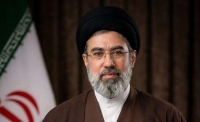 آیت&zwnj;الله سید مجتبی حسینی خامنه&zwnj;ای(حفظه الله) به عنوان سومین رهبر انقلاب اسلامی ایران معرفی شدند/ دست خدا بر سر ماست، خامنه&zwnj;ای رهبر ماست/ الله&zwnj;اکبر، خامنه&zwnj;ای رهبر