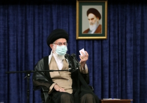 رهبر معظم انقلاب در دیدار دست&zwnj;اندرکاران کنگره شهدای ورزشکار و جمعی از مادران شهدای ورزشکار: محروم شدن از مدال به علت مسابقه ندادن با فرستاده رژیم غاصب در واقع پیروزی است/ ورزشکاران با مراقبت از رفتارشان در میدان و خارج از آن شرف خود و کشور را حفظ کنند