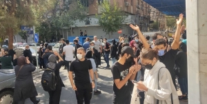 گزارشی خواندنی از حضور یک خبرنگار در تجمعات امروز تهران