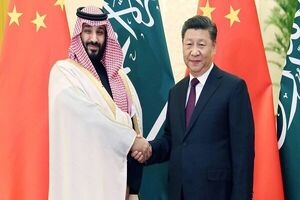 گزارش سی&zwnj;ان&zwnj;ان از ضربه چین و عربستان به دلار آمریکا