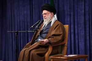 رهبر معظم انقلاب: رئیس&zwnj;جمهور آمریکا افتخار می&zwnj;کند که صنعت هسته&zwnj;ای ایران را از بین بردیم؛ به همین خیال باش! / یاوه&zwnj;گویی&zwnj;های سخیف رئیس جمهور آمریکا، تلاش برای روحیه دادن به صهیونیست&zwnj;های مأیوس است