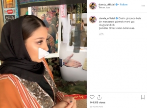 ادای احترام خواننده معروف آذربایجانی به شهدا در تبریز + ویدئو