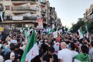 شعارهای ضدصهیونیستی مردم سوریه در حضور &laquo;جولانی&raquo;