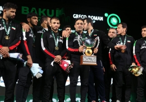 علیرضا دبیر