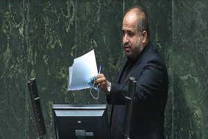 سخنگوی کمیسیون اصل ۹۰ مجلس گفت: بنا بر گزارش&zwnj;های واصله، حسین سلاح&zwnj;ورزی به صراحت توسط وزارت اطلاعات جهت حضور در انتخابات اتاق بازرگانی ردصلاحیت شده بود.