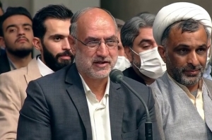 شعرخوانی غلامرضا کافی در محضر رهبر انقلاب با موضوع حجاب&zwnj;