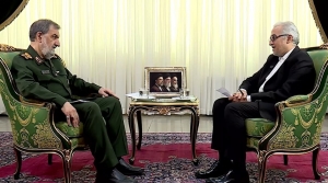 سرلشکر محسن رضایی: باید در رفتار دیپلماتیک ایران اصلاحاتی انجام شود/ آمریکا جنگ اقتصادی را ادامه دهد، یک قطره نفت از خلیج فارس خارج نخواهد شد 