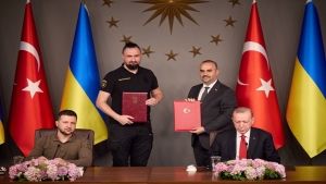 توافق اردوغان و زلنسکی برای ساخت پهپاد در خاک اوکراین
