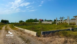 زمین مسکونی در سرخرود با مسیر دسترسی و قطعه&zwnj;بندی زمین برای بررسی عوامل مؤثر بر قیمت زمین