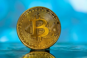 شاخص ترس و طمع بیت&zwnj;کوین در آخر هفته به امتیاز شاخص ۵۲ رسید و اولین بار بعد از ۹ ماه به قلمروی بی&zwnj;طرف برخورد کرد.