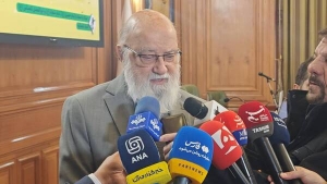 چمران: نام میدان آزادی تغییر نمی&zwnj;کند